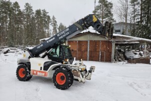 Bobcat T40140 + lisälaitteet