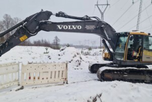 Volvo EC 220 DL