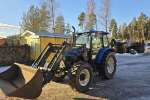 New Holland TS100