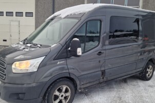 Ford Transit matkailuauto