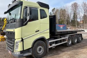 Volvo FH-540 8x4/4-3700