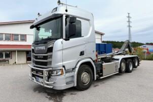 Scania R520 8x2