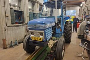 Leyland 245-253/1890 2.5 traktori