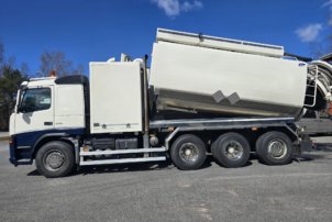 Volvo FM 12 8X4 ADR/Happoteräs, yhdistelmäauto