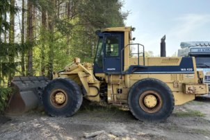 Komatsu WA420-1