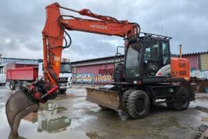 HITACHI ZX140W