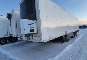 SCHMITZ Cargobull puoliperävaunu