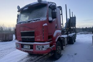 Sisu R500 6x4 Puuauto