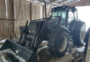 Valmet 8100 Turbo Etukuormaimella