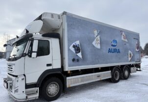 Volvo FM 6x2 kakslämpökorilla