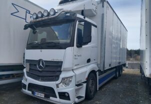 Mercedes-Benz 2653 Actros kylkiaukeava lämpö-/kylmäauto
