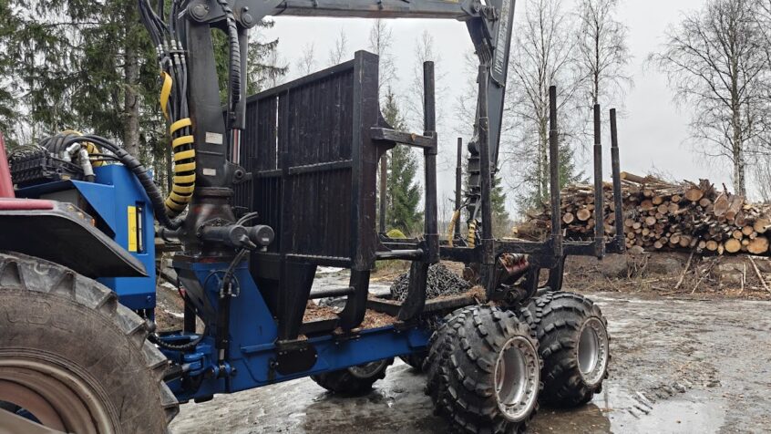 Paljonko käytetty metsäperävaunu maksaa?