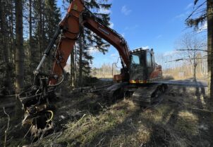 Doosan DX160LC-5 High Track Metsämalli