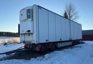 VAK Thermoking Kylmäkoneella