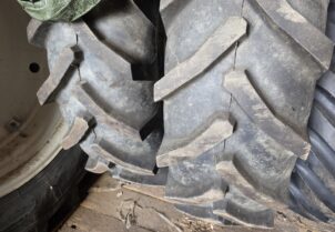 Rengassarja 18.4R38 + 14.9R28 Semplerit