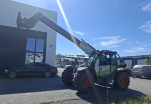 Claas Scorpion 7040