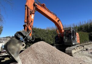 Hitachi ZX225 USLC-5B + Novatron 3D