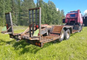 SISU SM300 Metsäkoneritilä