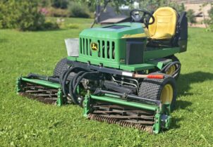 John Deere 2653A kelaleikkuri