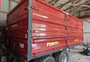 Tuhti WS 130 lisälaidoilla