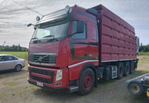 Volvo FH500 8x4 + Palfinger nosturi