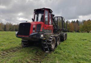 Komatsu XF 855-3 Kuormatraktori