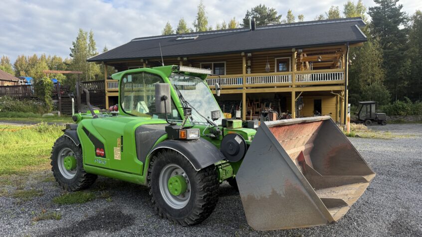 Kurottaja vai pyöräkuormaaja: kumpi sopii työhösi?