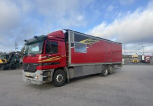 Mercedes-Benz Actros 2540 L 6x2 – Matkailuauto