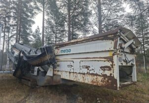 Metso Lokotrack ST3.8 varasto- ja taukotilalla